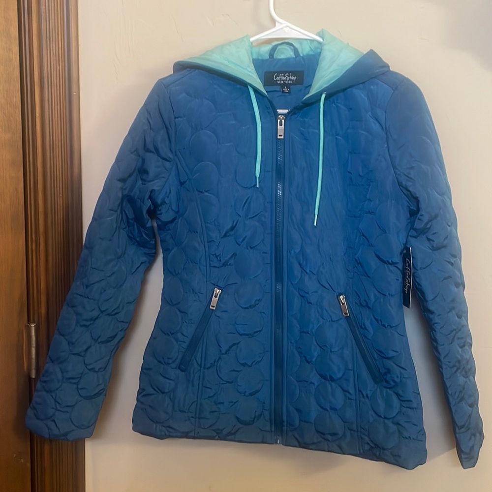 NWT CoffeeShop Puffer Jacket! Size Small